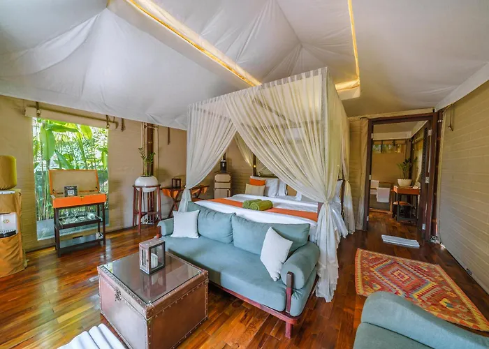 Kanva Ubud * تيغالالانغْ